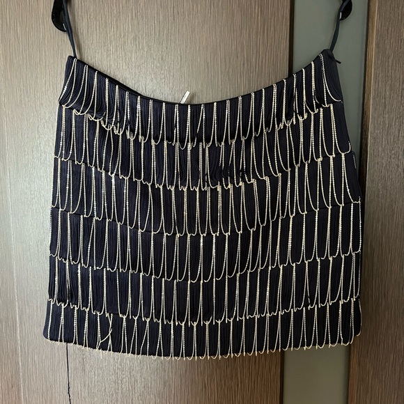 FLAPPER STYLE BEADED CHAIN SKIRT - Picture 6 of 6